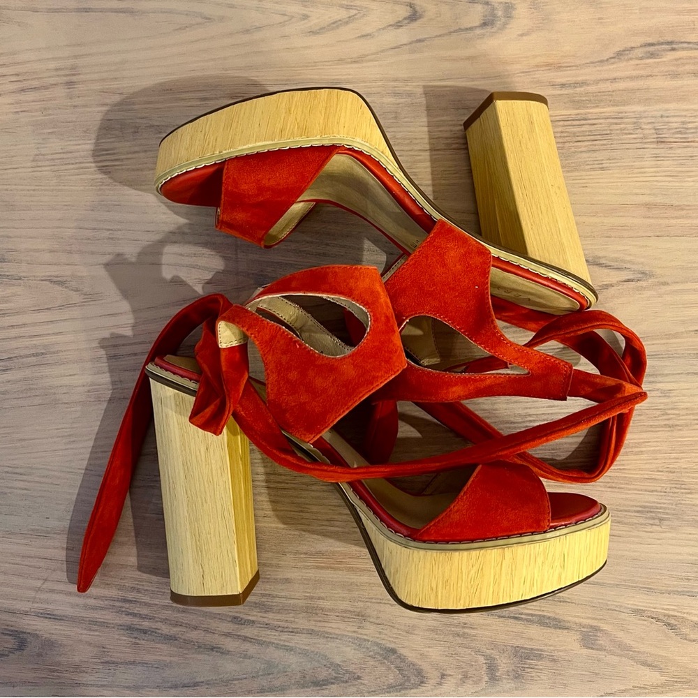 Very Volatile Red Suede Platform Sandals - Picture 12 of 13
